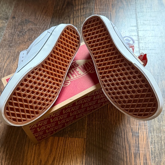 Vans old Skool, Womens size 8, Men’s size 6.5, Suede -Gray Dawn/True White - NWT - Picture 2 of 5